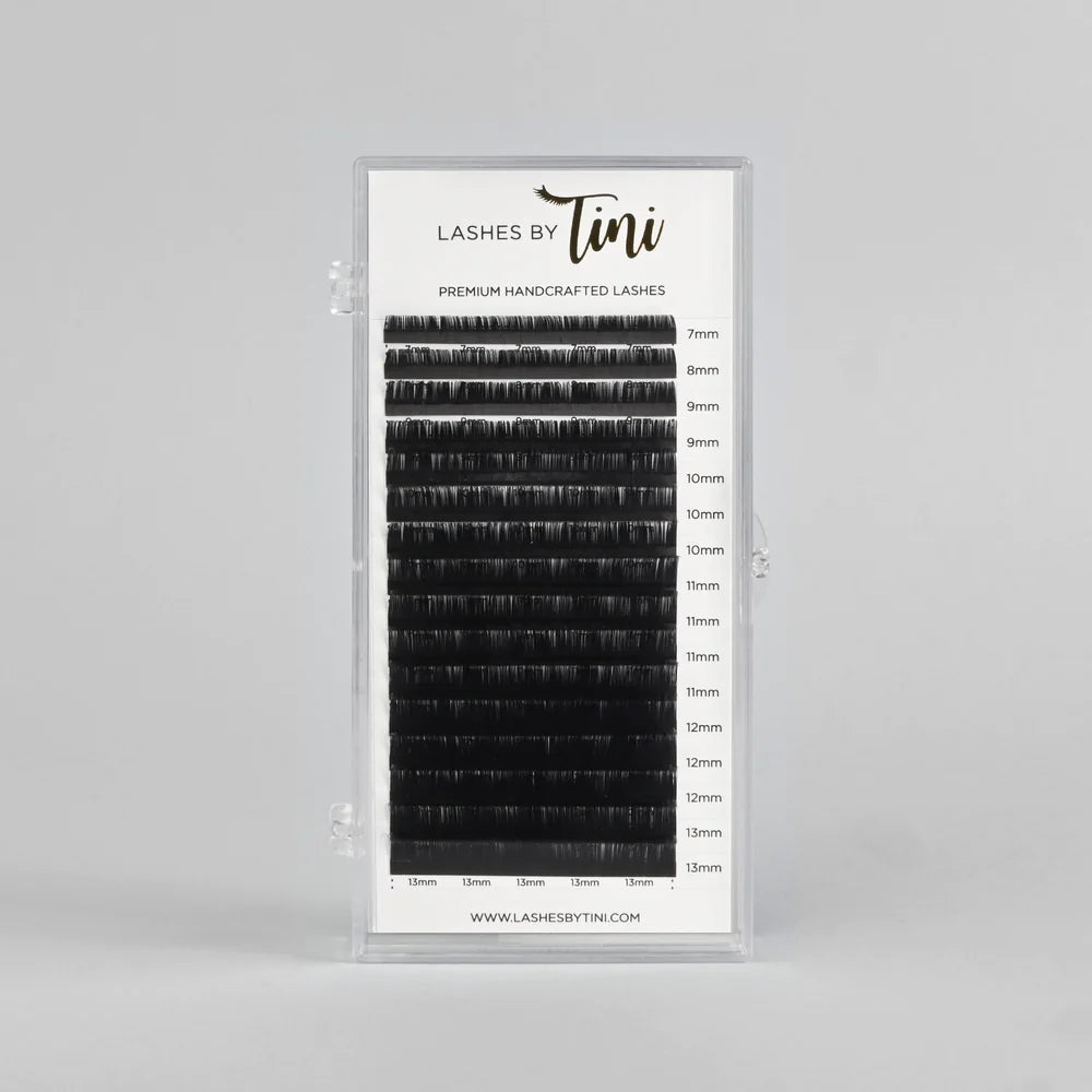 LASHES BY TINI VOLUME SILK