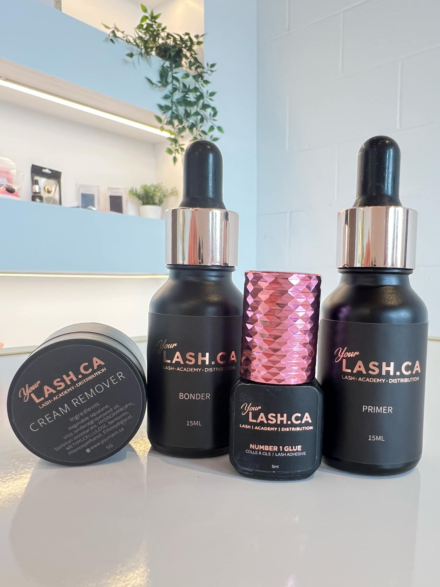 Aperçu de la trousse fournie lors de la formation pose de cils offerte par Yourlash, à Blainville, sur la Rive-Nord